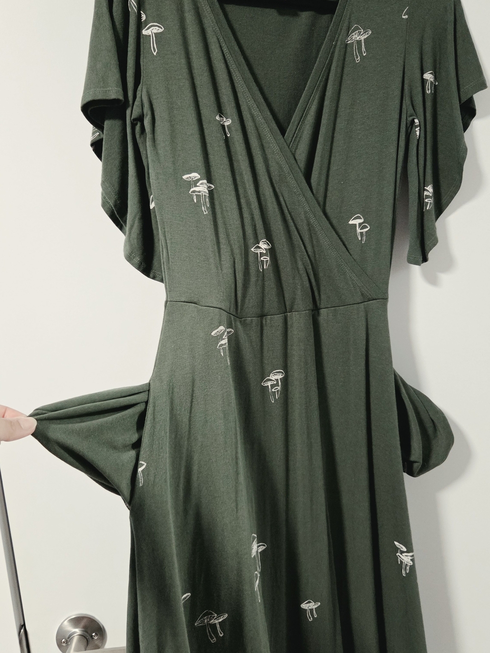 (Poison Pear) Mushroom maxi dress - Picture 5 of 9